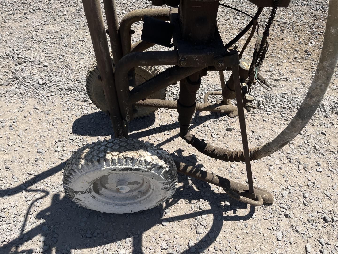 ./imagenes/INVOICE/2019/16638/SPRAYADORA DE PINTURA TITAN 960 (8).JPG